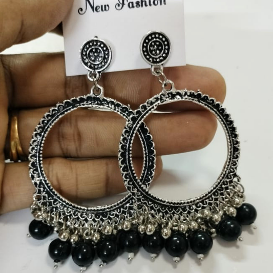 Silver Round Jhumka Wirh Black Pearl