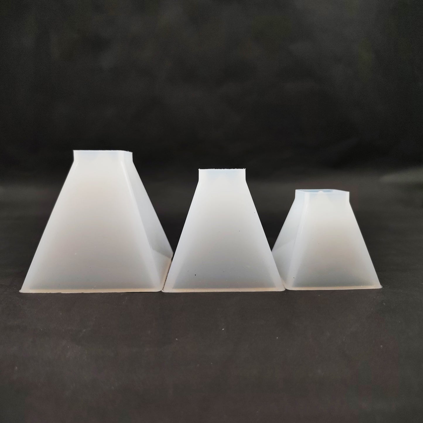 3Pcs Pyramid Silicone Mould