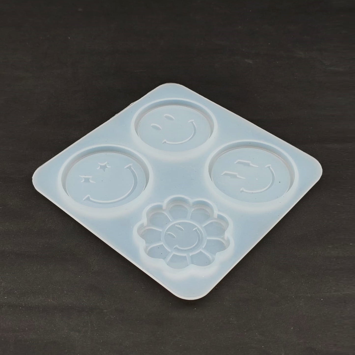 Smiley Pop Socket Silicone Mould